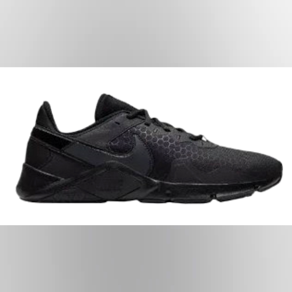 NWT nike legend essential 2 men size 10